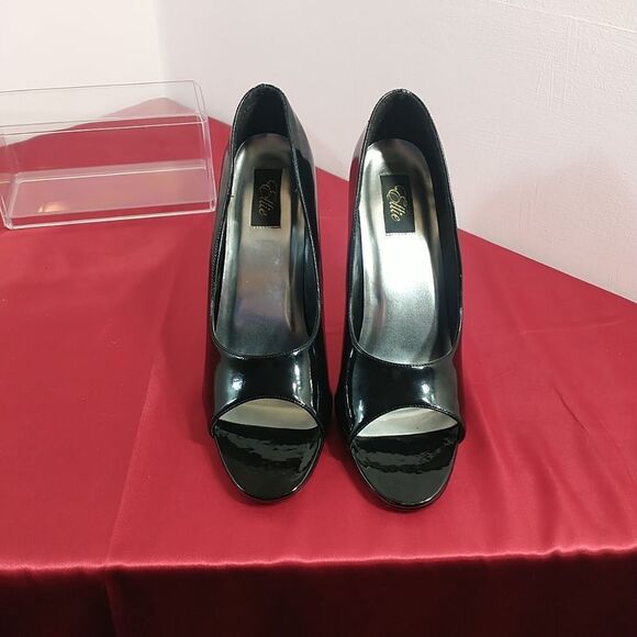 Elegant Black Peep-Toe Heels - Picture 11 of 11